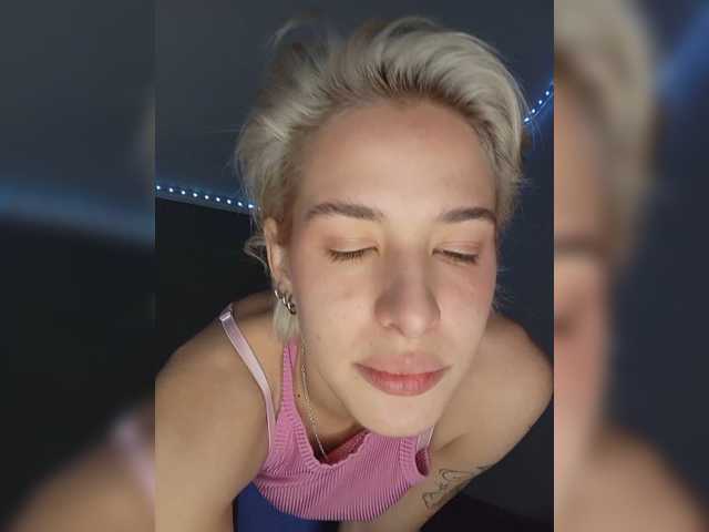 lunaalex live cam on BongaCams