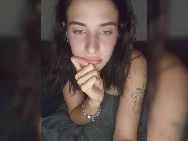 Lunaalex webcam