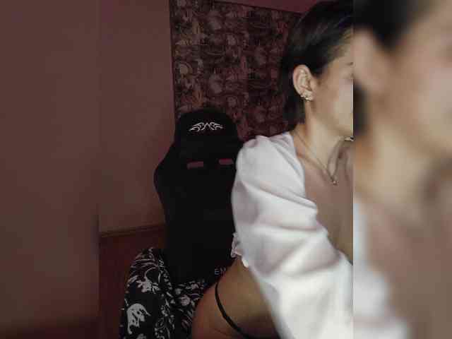 LUNA_ALEX webcam