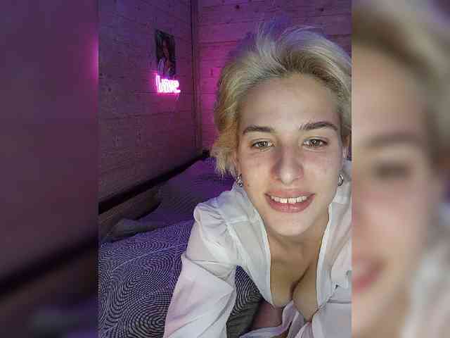 LUNA_ALEX webcam