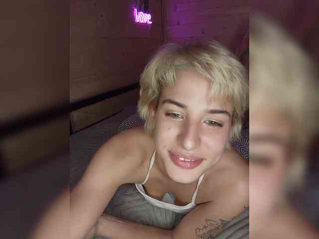 LUNA_ALEX webcam