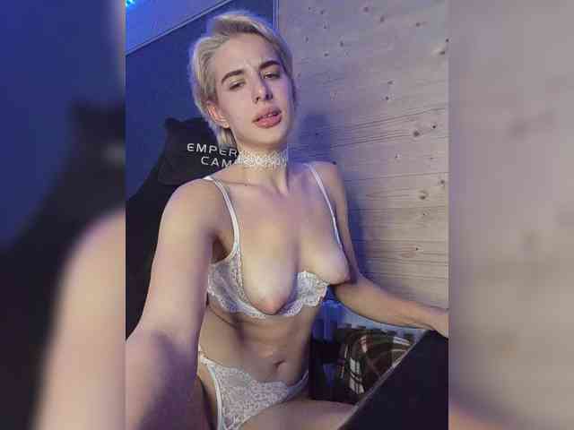 lunaalex lunaalex
