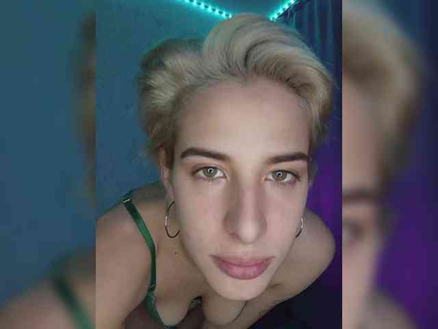 LUNA_ALEX webcam