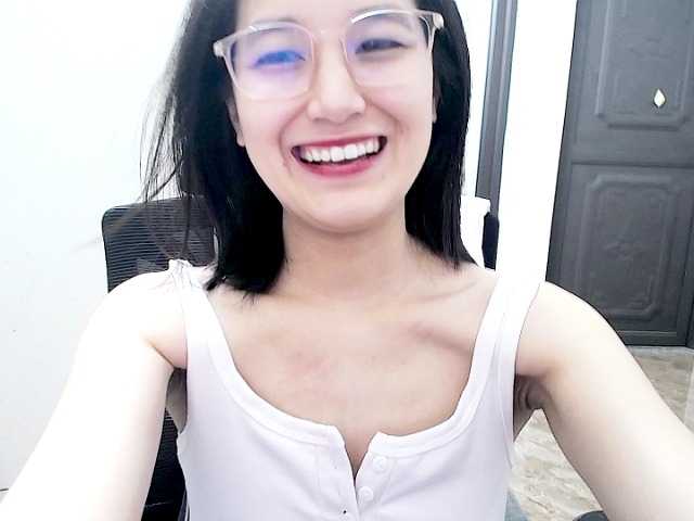 Shulee21 live cam on BongaCams