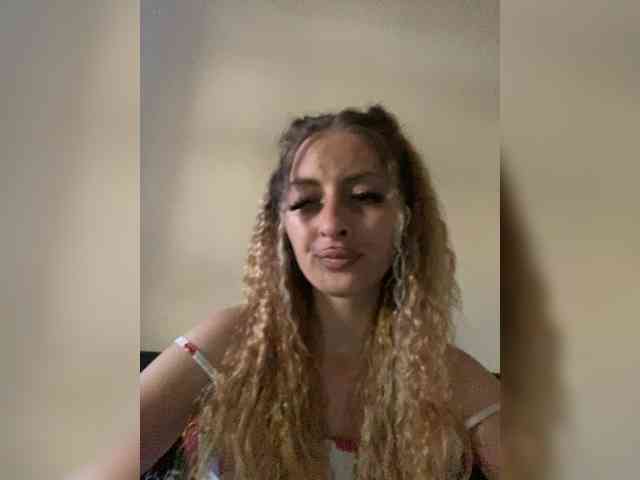 AryssWhite