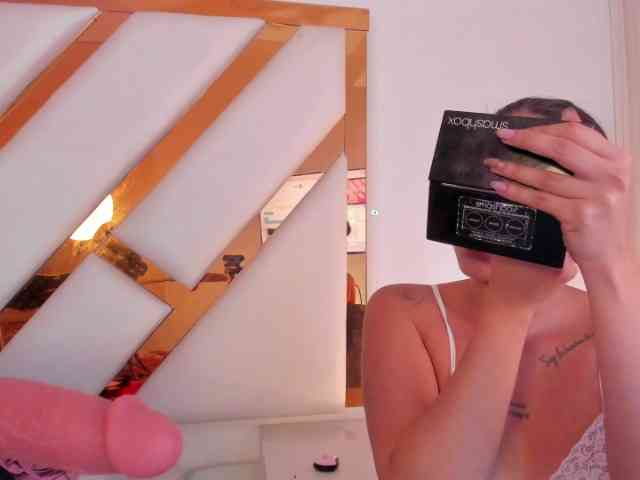 Mariana-Smiith webcam