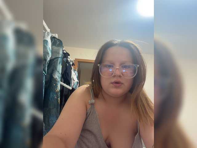 WhiteCrystal live cam on BongaCams