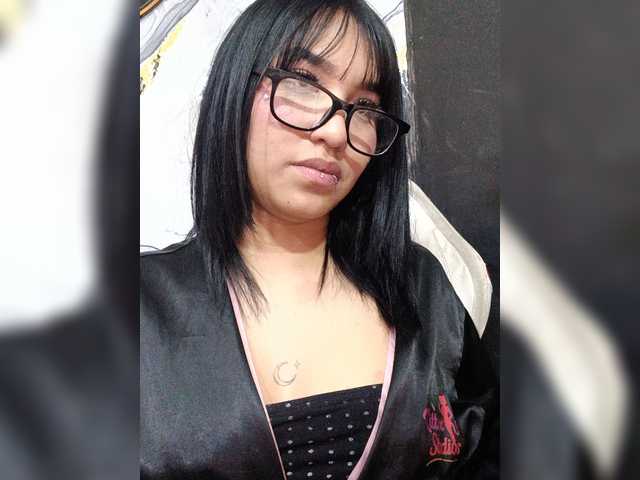 IsaAkerman live cam on BongaCams
