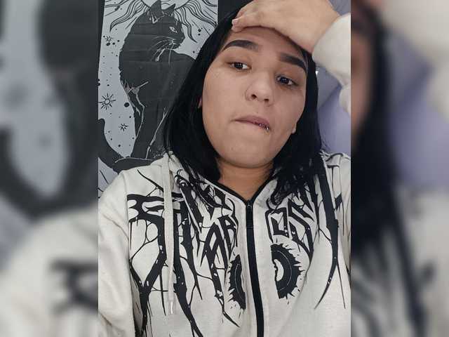 IsaAkerman live cam on BongaCams