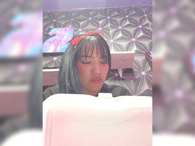 IsaAkerman live cam on BongaCams