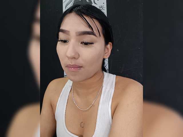 IsaAkerman live cam on BongaCams