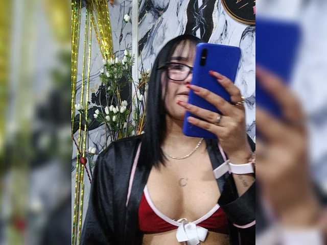 IsaAkerman live cam on BongaCams
