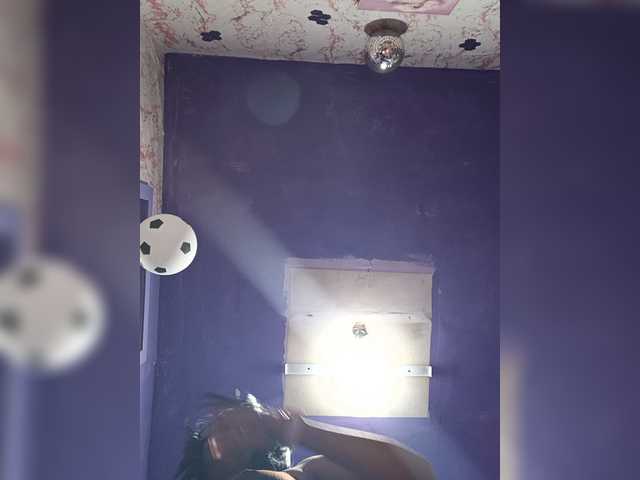 IsaAkerman live cam on BongaCams