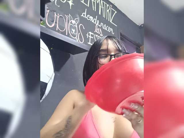 IsaAkerman live cam on BongaCams