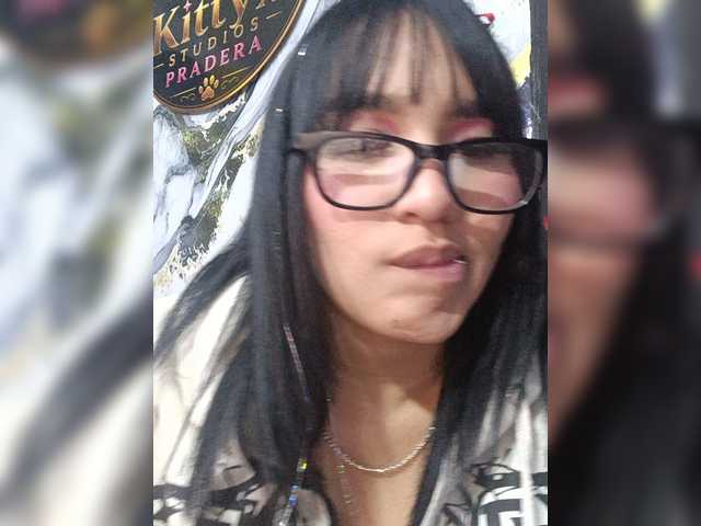 IsaAkerman live cam on BongaCams