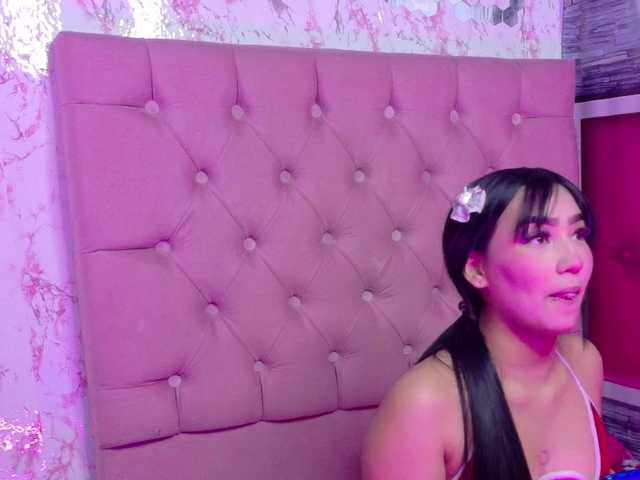 IsaAkerman live cam on BongaCams