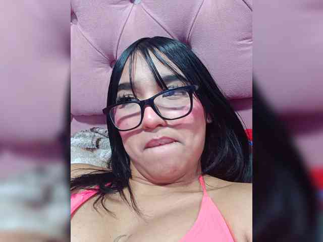 IsaAkerman Live Webcam on BongaCams