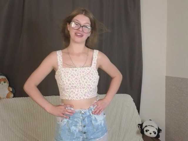 MilenaRizeeen live cam on BongaCams