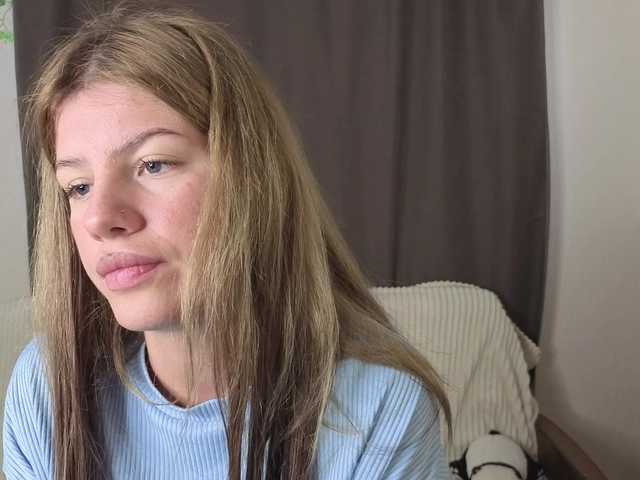 MilenaRizeeen live cam on BongaCams