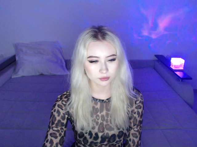 JuliaBlessed live webcam show