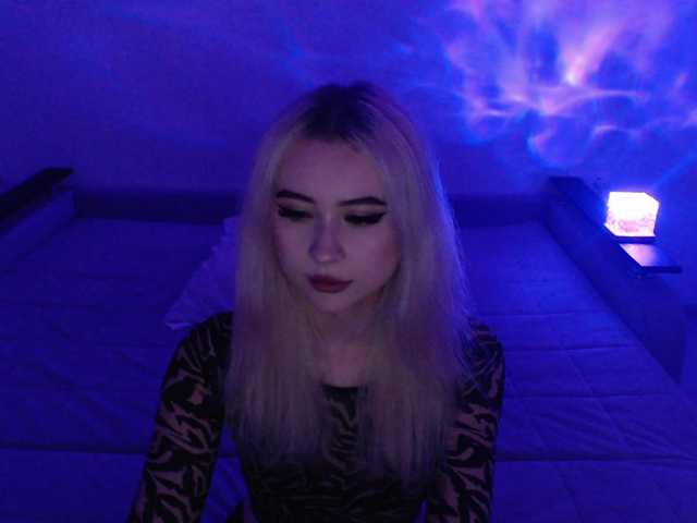 JuliaBlessed live webcam show