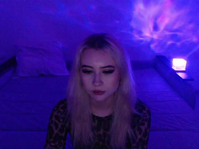 JuliaBlessed live webcam show