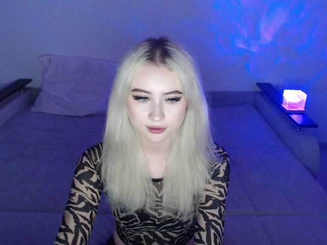 JuliaBlessed live webcam show