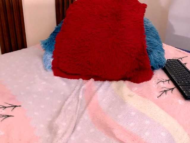 skinnymedium526 live cam on BongaCams