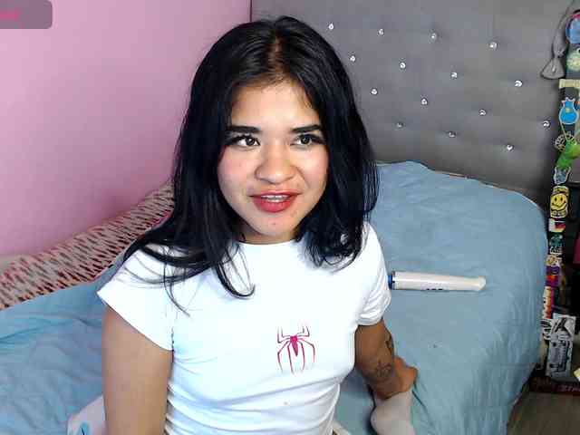 Scarlettfoxxxlatina webcam