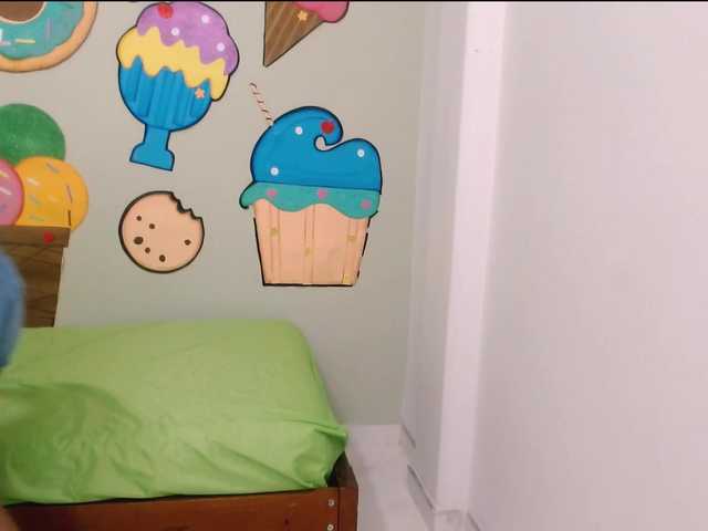 danna18cute live cam on BongaCams