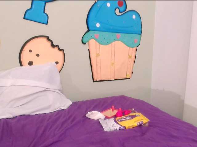 danna18cute live cam on BongaCams