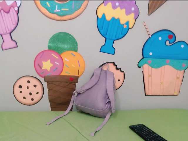 danna18cute live cam on BongaCams