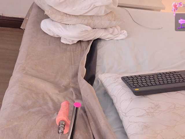 DannaAniston live cam on BongaCams