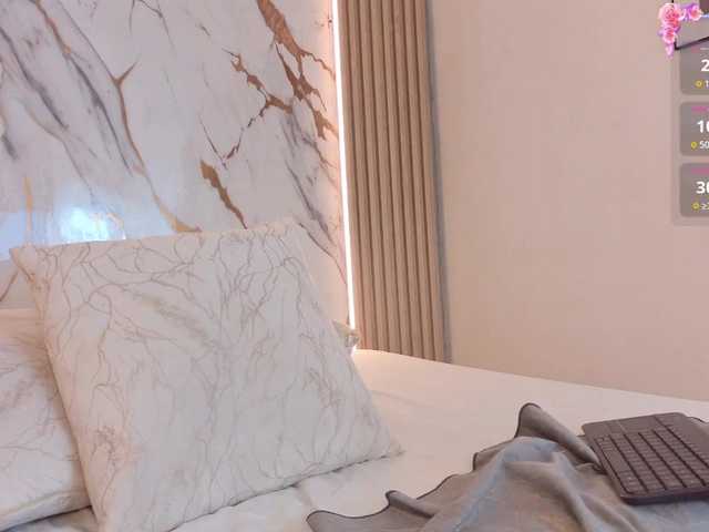 DannaAniston live cam on BongaCams