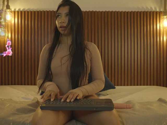 DannaAniston live webcam show