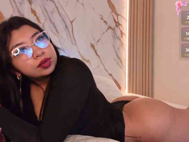DannaAniston webcam