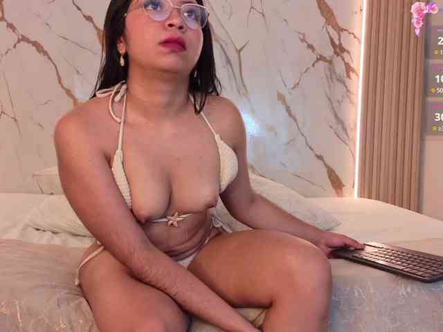 DannaAniston webcam