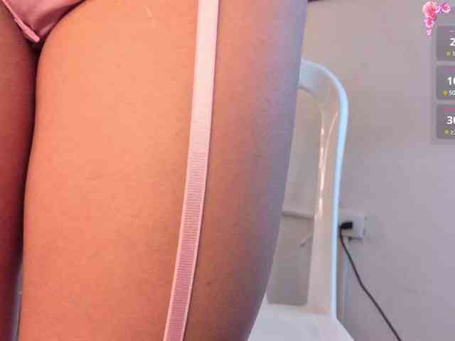 DannaAniston webcam