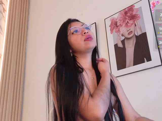 DannaAniston webcam