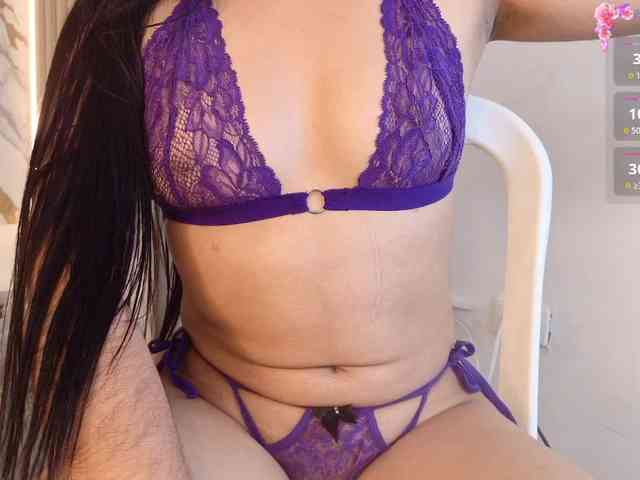 DannaAniston webcam