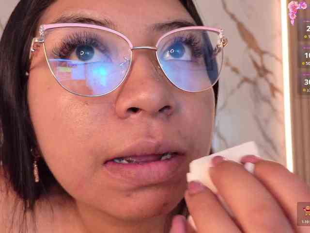 DannaAniston webcam