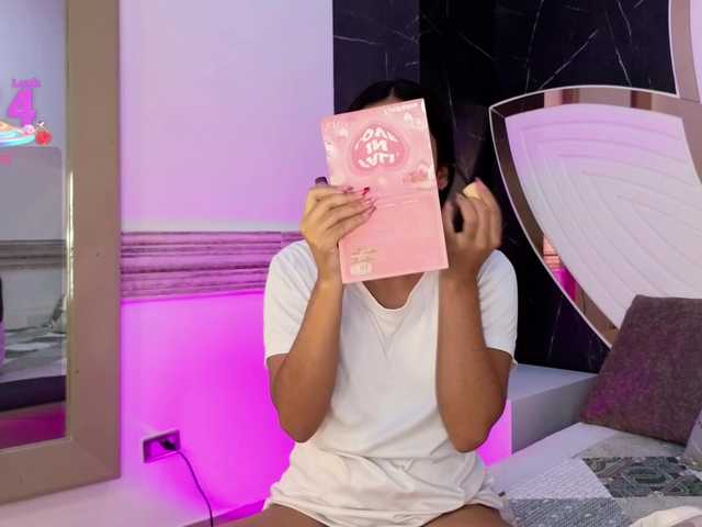 veronica-m0ntiel live cam on BongaCams