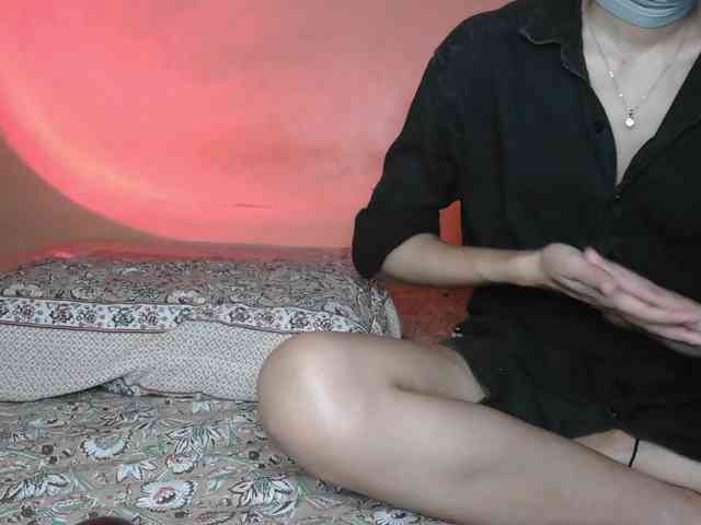 MayaMyra777 webcam