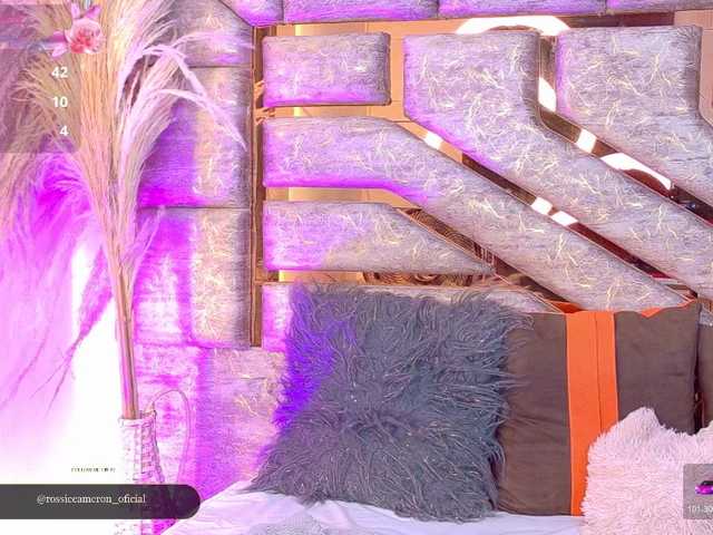 rossiecameron live cam on BongaCams
