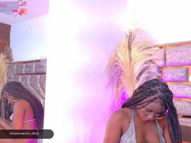 rossiecameron live cam on BongaCams