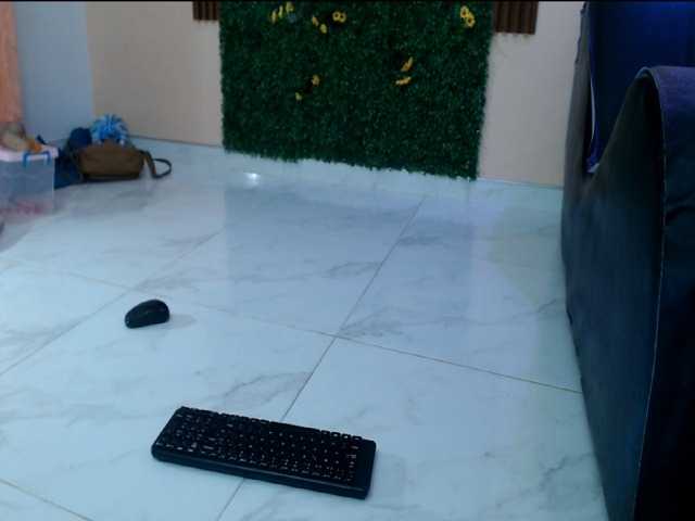 paola20atletic live cam preview