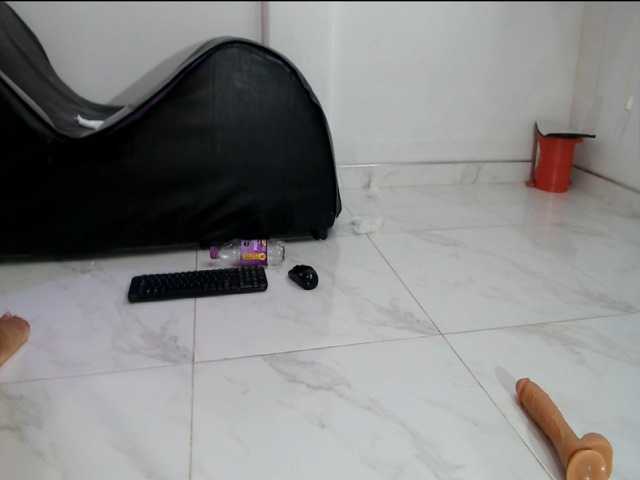 paola20atletic, en vivo ahora en BongaCams