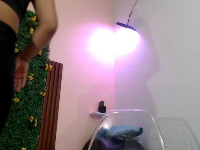 paola20atletic live webcam show