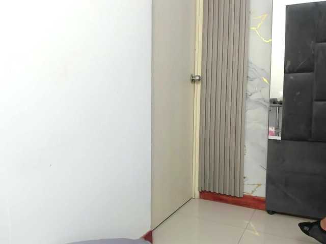 cosmic-lovers live cam on BongaCams