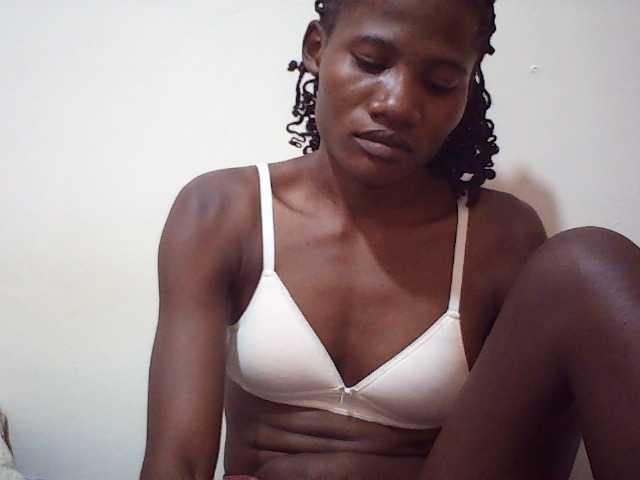 sweetlove04 live cam on BongaCams